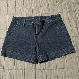 The Limited Denim 917 Women Chino Short Jean Women's  Size 10 dark blue